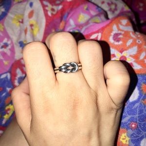 Lover’s Knot Ring/James Avery